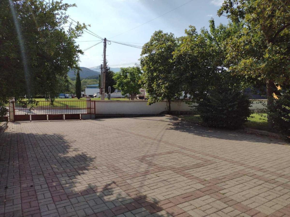 Shale Apartments And Rooms Gevgelija Buitenkant foto